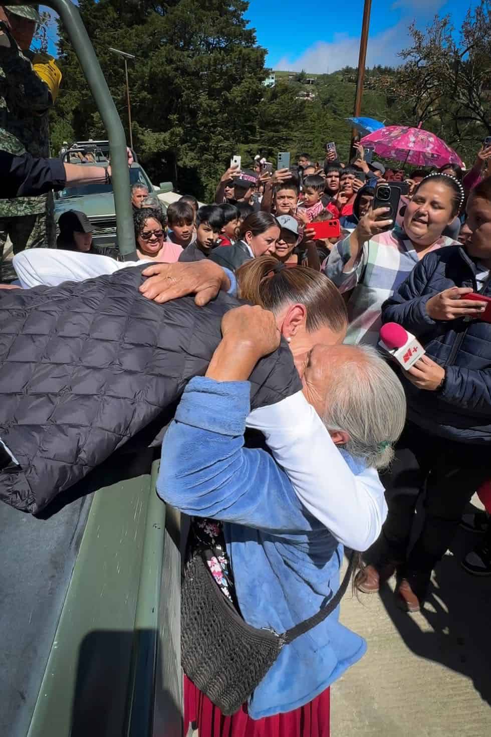 Claudia Sheinbaum busca atender a familias afectadas por las lluvias Claudia Sheinbaum busca atender a familias afectadas por las lluvias