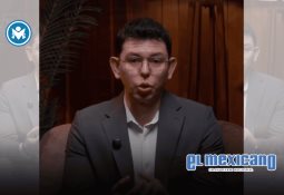 Mujer con pasaporte de Torenza genera polémica en aeropuerto JFK Mujer con pasaporte de Torenza genera polémica en aeropuerto JFK