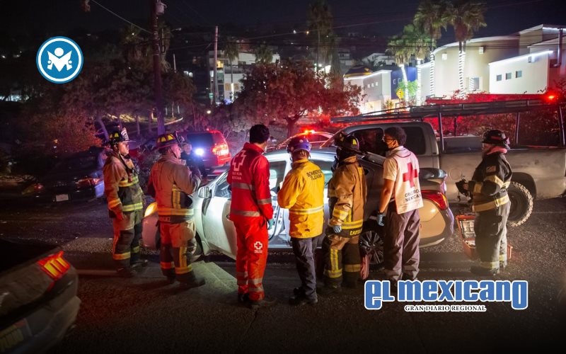 Accidente múltiple paraliza la Vía Rápida Oriente Accidente múltiple paraliza la Vía Rápida Oriente