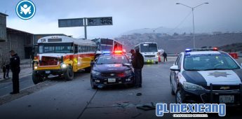 Choque múltiple entre camiones de transporte en el bulevar 2000 Choque múltiple entre camiones de transporte en el bulevar 2000