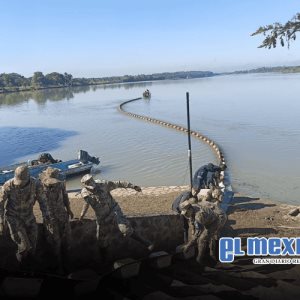 Contin&uacute;an labores de contenci&oacute;n del derrame de hidrocarburos en r&iacute;o Tuxpan