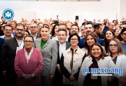 Felicita Claudia Agatón a Ana Fernanda Villela Collins por su talento en gimnasia paralímpica