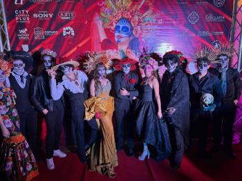 Pasarela de Catrinas