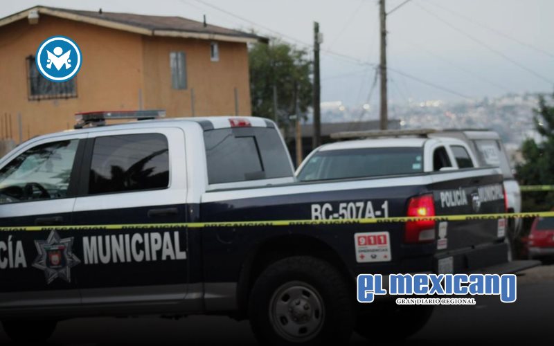 Hallan a dos jóvenes asesinados dentro de un vehículo en la colonia Altiplano, en Tijuana Hallan a dos jóvenes asesinados dentro de un vehículo en la colonia Altiplano, en Tijuana