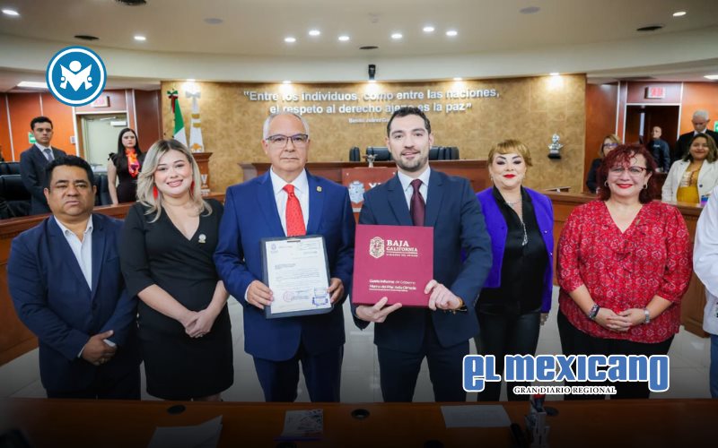 Entrega Alfredo &Aacute;lvarez C&aacute;rdenas cuarto Informe de Gobierno de Marina del Pilar al Congreso del Estado