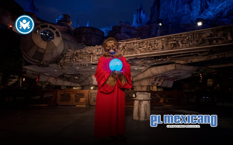 Chewbacca está listo para el Life Day Celebration en Star Wars: Galaxy´s Edge