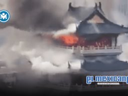 Incendio arrasa pabellón Wenchang del histórico templo Yongqing en Jiangsu