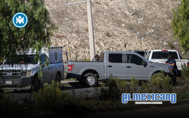 Abandonan cuerpo encobijado en la orilla del bulevar Palma Real Abandonan cuerpo encobijado en la orilla del bulevar Palma Real