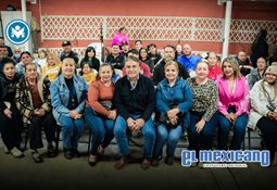 Reg. Gina Arana, busca se quiten postes en mal estado Reg. Gina Arana, busca se quiten postes en mal estado