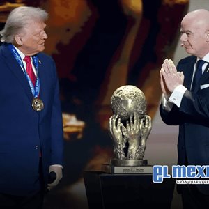 Trump recibe el primer Premio FIFA de la Paz en sorteo del Mundial 2026 Trump recibe el primer Premio FIFA de la Paz en sorteo del Mundial 2026