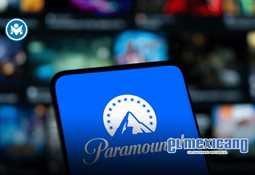 Paracaidista queda colgado del ala de un avión en Queensland Paracaidista queda colgado del ala de un avión en Queensland