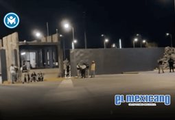 Orcas sorprenden a pescadores de Manzanillo alrededor de su embarcación Orcas sorprenden a pescadores de Manzanillo alrededor de su embarcación