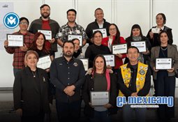 Con la apertura de su primera pista de hielo, Ensenada vive una noche histórica: Claudia Agatón Con la apertura de su primera pista de hielo, Ensenada vive una noche histórica: Claudia Agatón