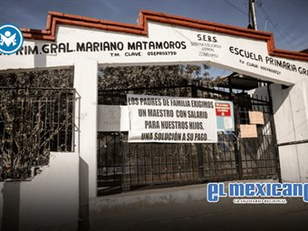 Padres de familia toman la primaria General Mariano Matamoros para exigir pago a maestro sin sueldo Padres de familia toman la primaria General Mariano Matamoros para exigir pago a maestro sin sueldo
