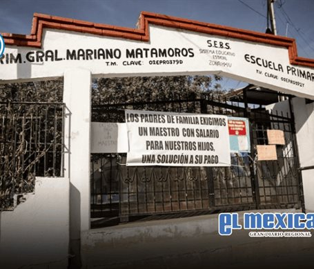 Padres de familia toman la primaria General Mariano Matamoros para exigir pago a maestro sin sueldo Padres de familia toman la primaria General Mariano Matamoros para exigir pago a maestro sin sueldo