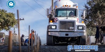 Gobierno de la alcaldesa Claudia Agat&oacute;n inicia con colados en pavimentaci&oacute;n de Las Lomitas