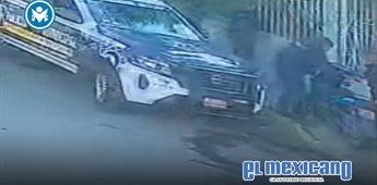 Policías de Ecatepec meten motos robadas a una vivienda Policías de Ecatepec meten motos robadas a una vivienda