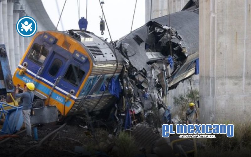Cae grúa sobre tren de pasajeros en Tailandia; al menos 30 muertos y decenas de heridos Cae grúa sobre tren de pasajeros en Tailandia; al menos 30 muertos y decenas de heridos