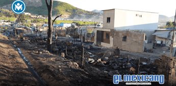 Incendio destruye cuatro casas en colonia El Niño Incendio destruye cuatro casas en colonia El Niño