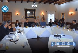 Reportan fuga de agua en la Colonia Centro Artesanal por más de un año Reportan fuga de agua en la Colonia Centro Artesanal por más de un año