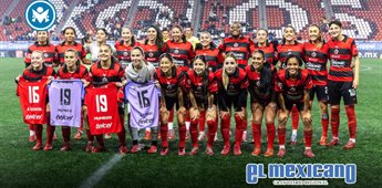 Rev&eacute;s en el estadio Caliente