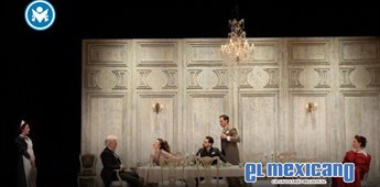 "El inspector llama a la puerta" regresa al Teatro Helénico con crítica social y suspenso "El inspector llama a la puerta" regresa al Teatro Helénico con crítica social y suspenso