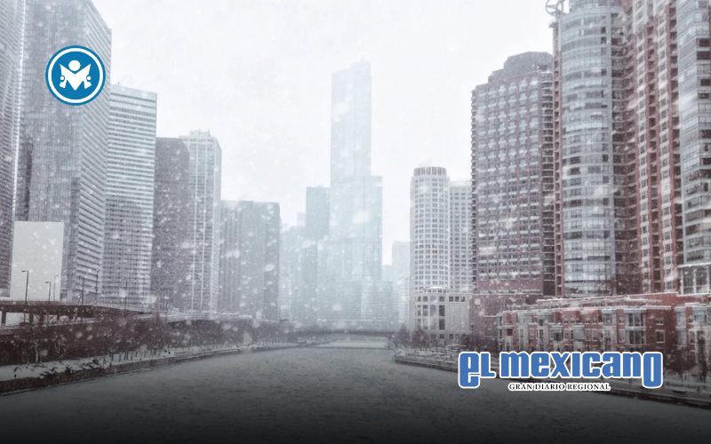 Chicago bajo la nieve tras nevadas por tormenta invernal