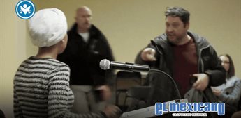 Detienen a hombre que roció con líquido a la congresista Ilhan Omar en Minneapolis Detienen a hombre que roció con líquido a la congresista Ilhan Omar en Minneapolis