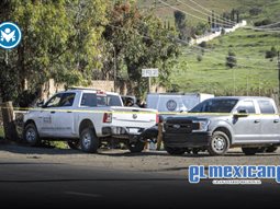 Localizan a hombre sin vida con mensaje amenazante en carretera Tijuana–Tecate