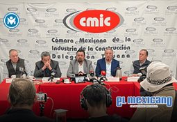 Vicepresidente de Canaco Tijuana, H&eacute;ctor Riveros, es detenido por polic&iacute;as municipales