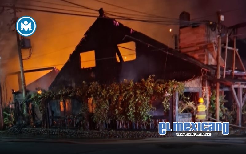 Incendio deja en p&eacute;rdida total al restaurante La Estancia en Rosarito
