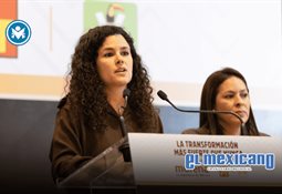 Max Garc&iacute;a rinde homenaje al senador Gustavo S&aacute;nchez V&aacute;squez en el Senado