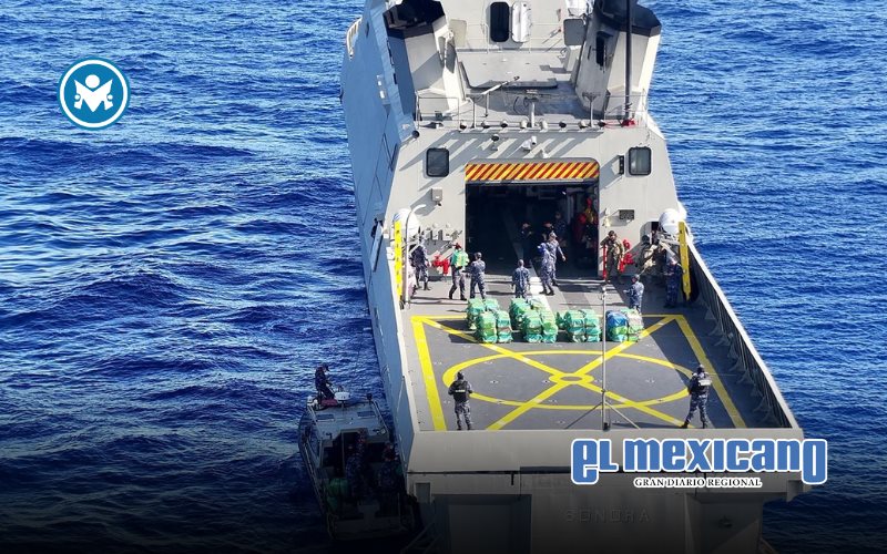 Marina y Comando Sur de EU aseguran 188 bultos con toneladas de coca&iacute;na en el Pac&iacute;fico