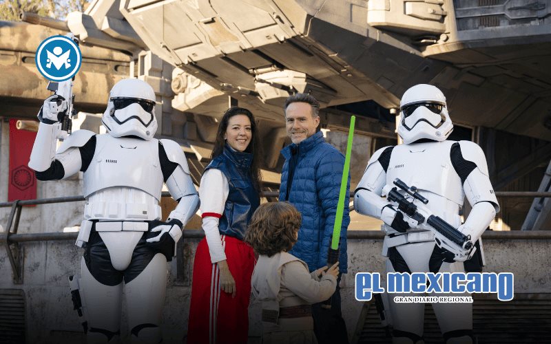 Fernanda Castillo y Erik Hayser celebran el amor en familia desde El Lugar M&aacute;s M&aacute;gico del Mundo