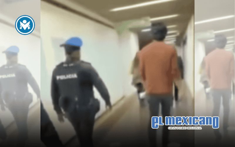 Elementos de seguridad escoltan a Marx Arriaga tras su destitución en la SEP Elementos de seguridad escoltan a Marx Arriaga tras su destitución en la SEP