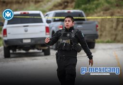 Rescatan a ni&ntilde;a arrastrada por la corriente; buscan a un hombre desaparecido