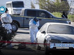 Hallan cuerpo en cajuela de auto abandonado junto al bulevar 2000