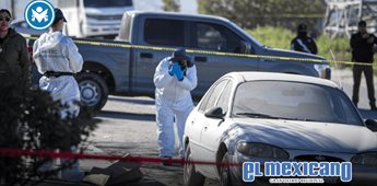 Hallan cuerpo en cajuela de auto abandonado junto al bulevar 2000