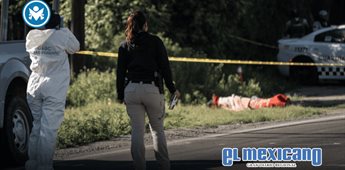 Hallan cuerpo con presunto narcomensaje en Villa del Campo