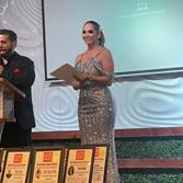 Reconocen a Ren&eacute; Tamayo con Premio a la Excelencia Profesional