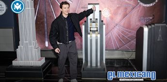 Tom Holland ilumina el Empire State Building para celebrar nuevo tr&aacute;iler de Spider-Man