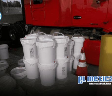 Decomisan m&aacute;s de 400 kilos de metanfetamina l&iacute;quida ocultos en tr&aacute;iler en la Garita de Otay