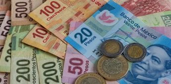 Sheinbaum busca eliminar efectivo en gasolineras y casetas