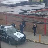 Agente de tránsito infracciona a patrulla de la Policía Estatal en Edomex