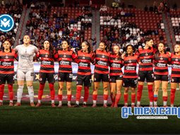 Rev&eacute;s en el estadio Caliente