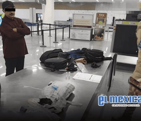 Marina asegura más de 3 kg de presunta cocaína en AICM Marina asegura más de 3 kg de presunta cocaína en AICM