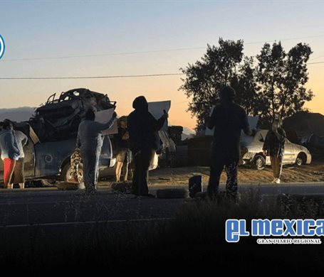 Bloquean carretera Transpeninsular por falta de atención médica Bloquean carretera Transpeninsular por falta de atención médica