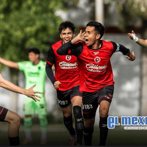 Doble victoria de los cachorros en Ju&aacute;rez