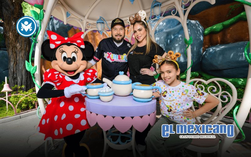 Poncho Lizárraga celebra a su hija en Disneyland Poncho Lizárraga celebra a su hija en Disneyland