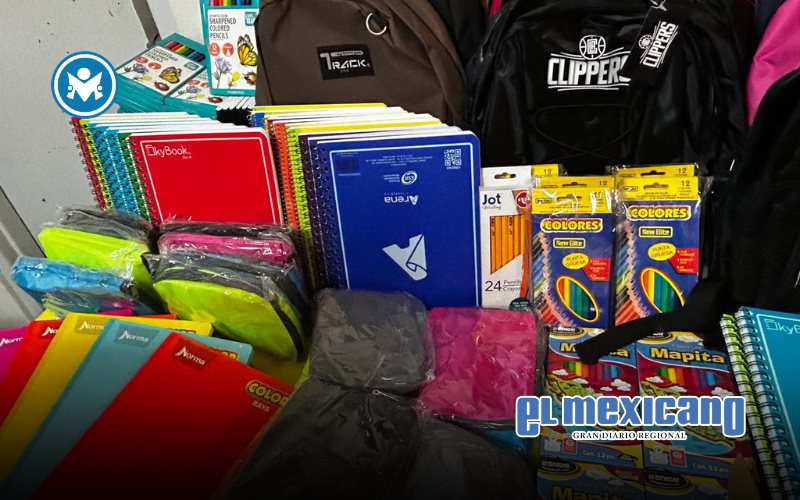 Entregan &uacute;tiles escolares a menores del albergue DIF